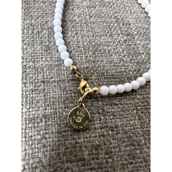 Southwestern White Beaded Necklace w/ Gold Tone Arrowhead Pendant Women Fashion - Picture 6 of 6